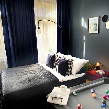 Cinematic With Pool Table & Cinema In The Heart Of 아파트 *